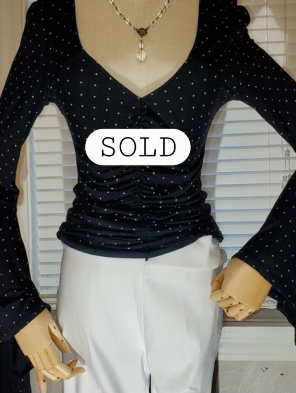FREE PEOPLE Size SMALL BELL SLEEVE TOP